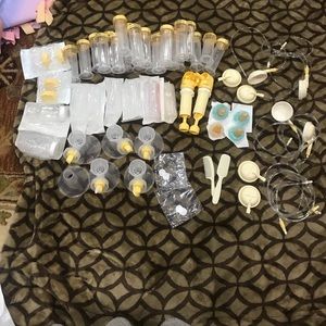 Breastfeeding accessories